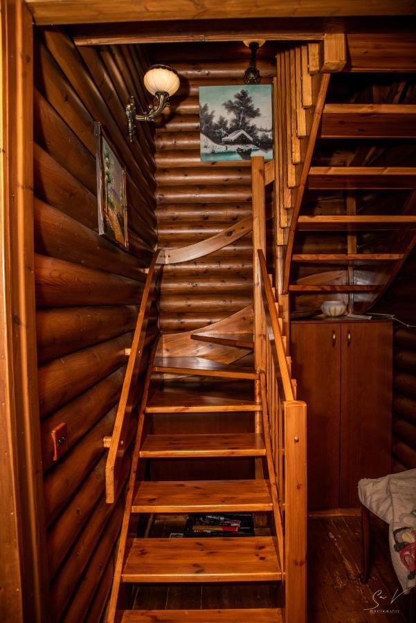 *2 Bdr Log House /Mountains/Queen Bed/Fireplace Gourri Exterior photo